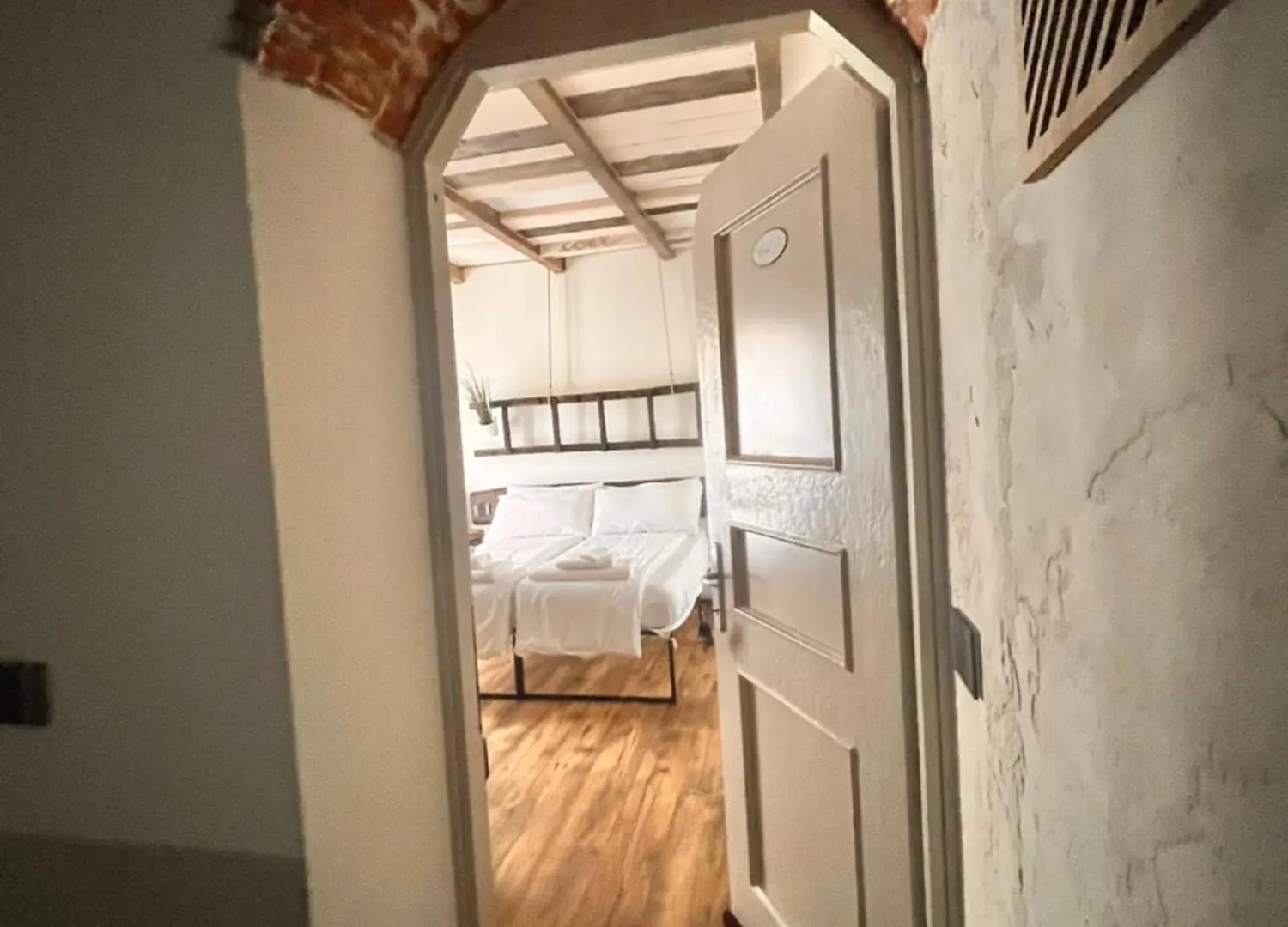 Hotel Stanza In Sondrio Coel