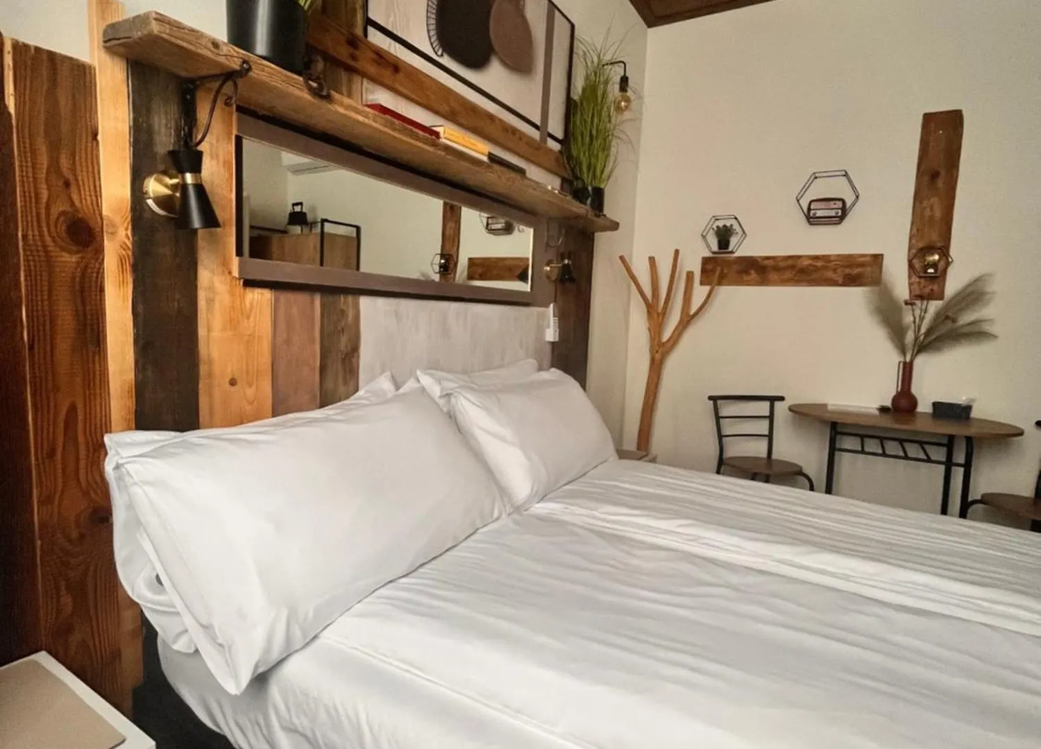 Hotel Stanza In Sondrio Coel
